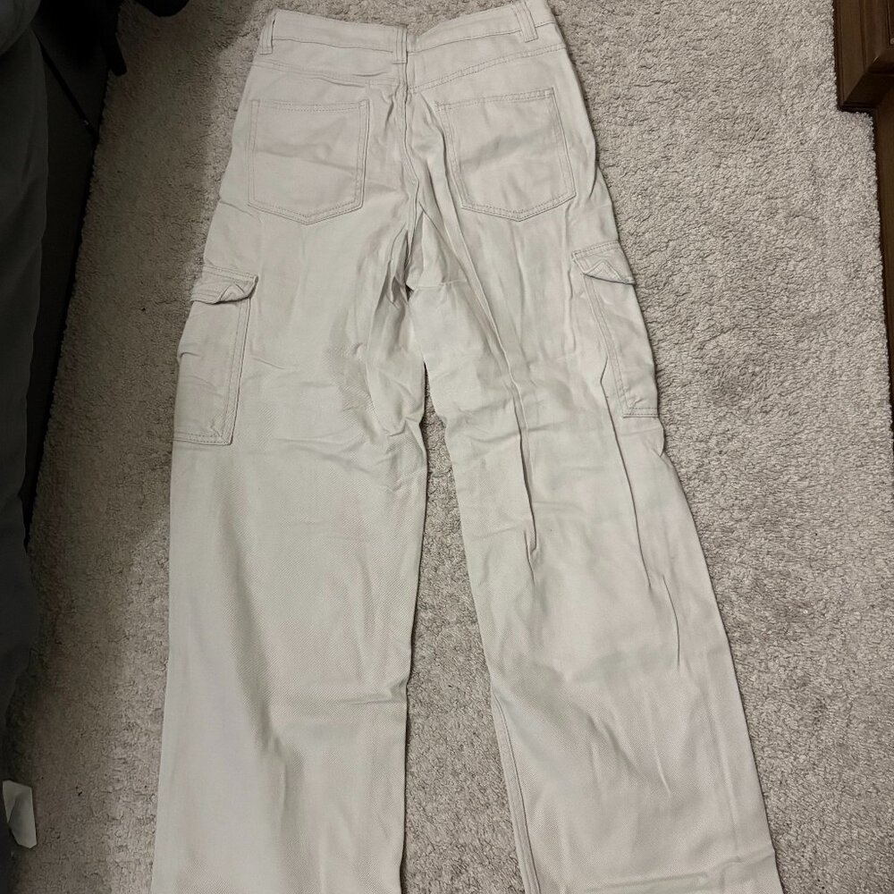 H&M Cream Cargo Pants - Picture 2 of 5